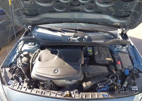 2015 Mercedes-Benz Gla 250 z USA, uszkodzony, nr VIN WDCTG4EB8FJ132964